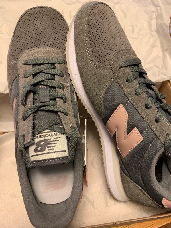 New Balance 久々に履いた ニューバランスのスニーカー Shifaranoto